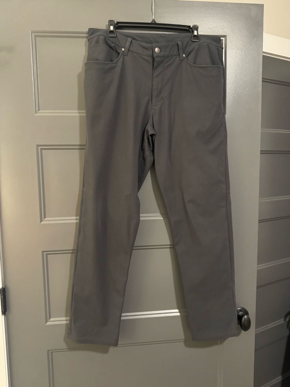 lululemon athletica Men's Straight Pants in Charcoal